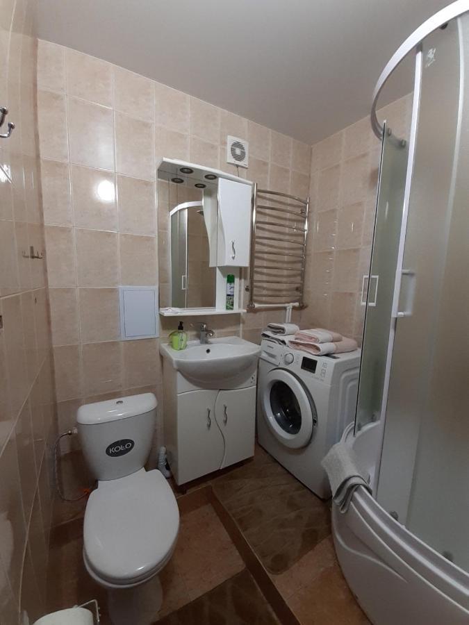 Двокімнатна Apartment Shepetivka ภายนอก รูปภาพ