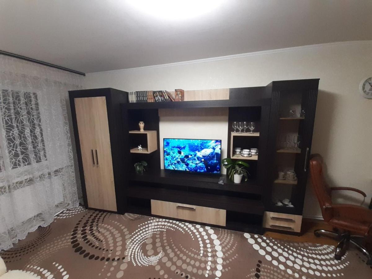 Двокімнатна Apartment Shepetivka ภายนอก รูปภาพ